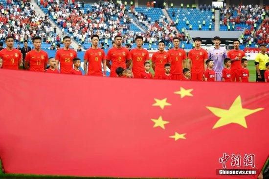 但是，大家怯于吴家的实力与威严，只敢私底下嘲笑这件事情，但相比之下，刘家的实力就很一般，所以刘广儿子刘铭的事迹，便在金陵广为传播，是无数人茶余饭后的闲谈资本。